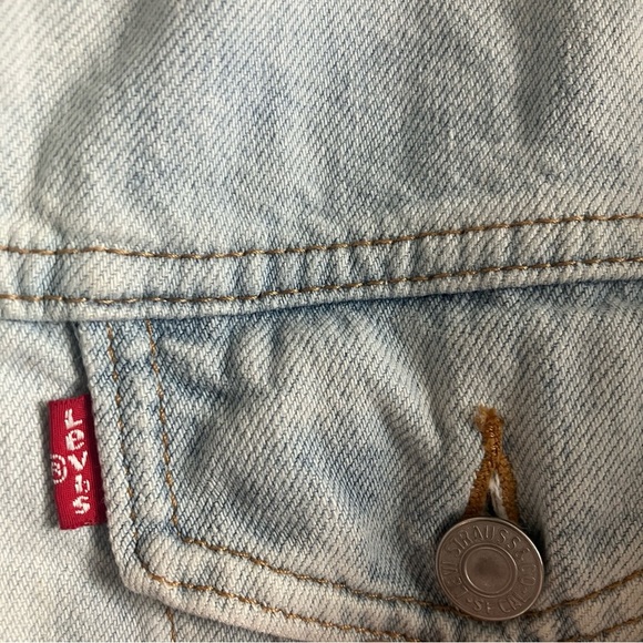Levi's Ex-boyfriend Trucker Denim Jacket - Picture 6 of 8